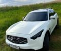 Белый Инфинити ФХ, объемом двигателя 3.7 л и пробегом 270 тыс. км за 17200 $, фото 7 на Automoto.ua