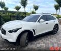 Белый Инфинити ФХ, объемом двигателя 3.7 л и пробегом 270 тыс. км за 17200 $, фото 5 на Automoto.ua