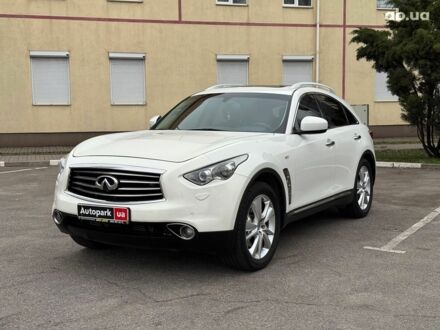 Білий Інфініті ФХ, об'ємом двигуна 3 л та пробігом 207 тис. км за 13990 $, фото 1 на Automoto.ua
