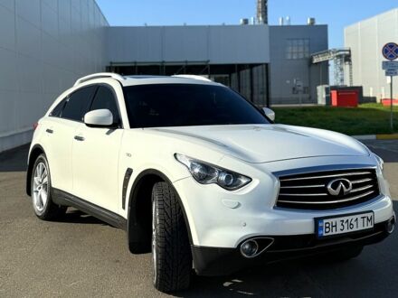 Білий Інфініті ФХ, об'ємом двигуна 3.7 л та пробігом 120 тис. км за 17900 $, фото 1 на Automoto.ua