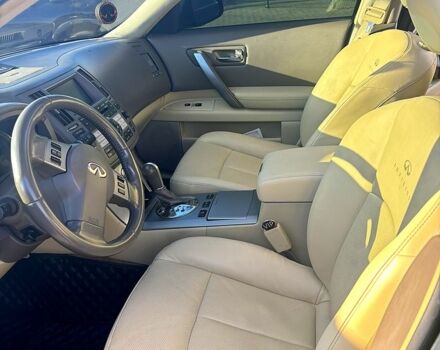 Чорний Інфініті ФХ, об'ємом двигуна 3.5 л та пробігом 228 тис. км за 7300 $, фото 10 на Automoto.ua