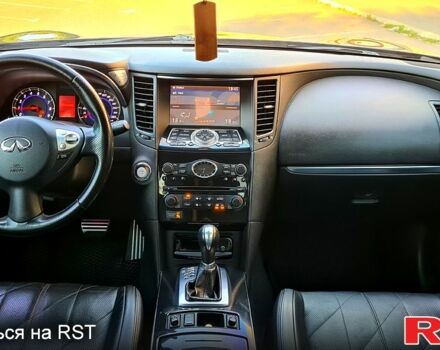 Черный Инфинити ФХ, объемом двигателя 3.5 л и пробегом 190 тыс. км за 14900 $, фото 10 на Automoto.ua