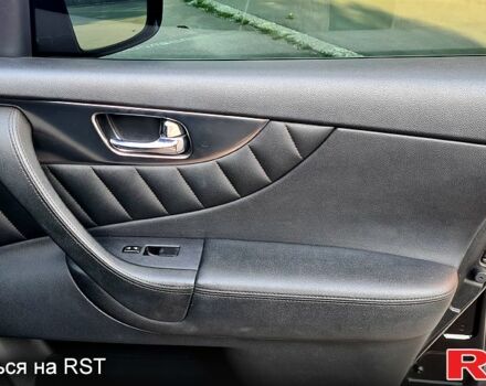 Черный Инфинити ФХ, объемом двигателя 3.5 л и пробегом 190 тыс. км за 14900 $, фото 9 на Automoto.ua