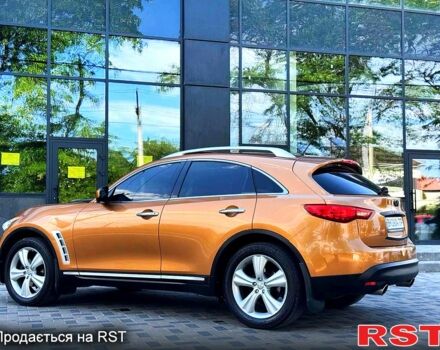 Инфинити ФХ, объемом двигателя 3.5 л и пробегом 186 тыс. км за 13300 $, фото 3 на Automoto.ua