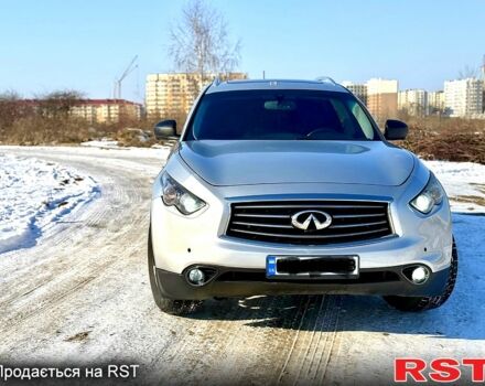 Инфинити ФХ, объемом двигателя 37 л и пробегом 120 тыс. км за 16500 $, фото 1 на Automoto.ua