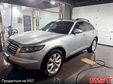 Серый Инфинити ФХ, объемом двигателя 4.5 л и пробегом 200 тыс. км за 8000 $, фото 1 на Automoto.ua