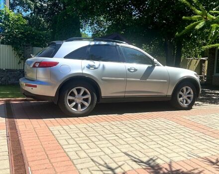 Серый Инфинити ФХ, объемом двигателя 3.5 л и пробегом 150 тыс. км за 4500 $, фото 1 на Automoto.ua