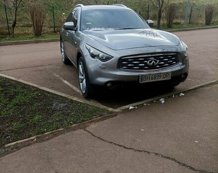Серый Инфинити ФХ, объемом двигателя 3 л и пробегом 145 тыс. км за 17000 $, фото 1 на Automoto.ua