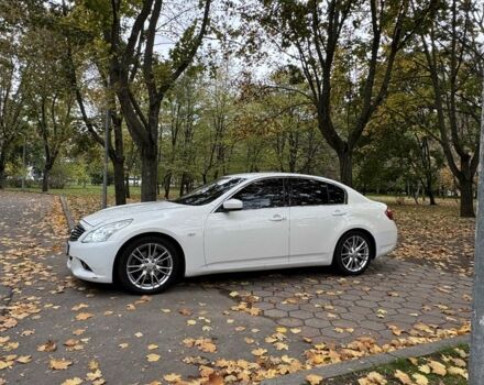 Інфініті Г 2011 у Одесі на Automoto.ua Білий Інфініті Г, об'ємом двигуна 2.5 л та пробігом 208 тис. км за 9700 $, фото 1 на Automoto.ua