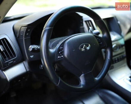 Черный Инфинити Г, объемом двигателя 3.5 л и пробегом 206 тыс. км за 8200 $, фото 6 на Automoto.ua