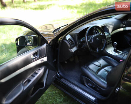 Черный Инфинити Г, объемом двигателя 3.5 л и пробегом 206 тыс. км за 8200 $, фото 4 на Automoto.ua