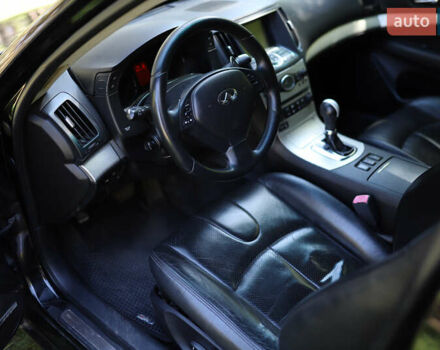 Черный Инфинити Г, объемом двигателя 3.5 л и пробегом 206 тыс. км за 8200 $, фото 3 на Automoto.ua