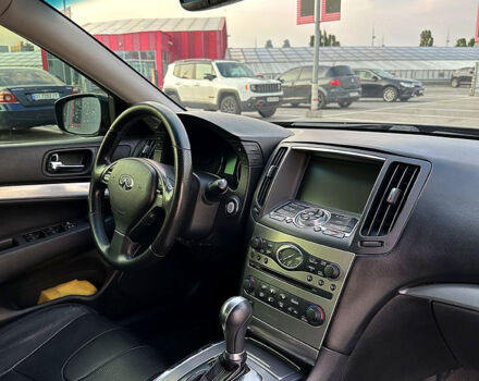 Черный Инфинити Г, объемом двигателя 2.5 л и пробегом 300 тыс. км за 8700 $, фото 4 на Automoto.ua