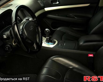 Сірий Інфініті Г, об'ємом двигуна 3.5 л та пробігом 261 тис. км за 6700 $, фото 4 на Automoto.ua