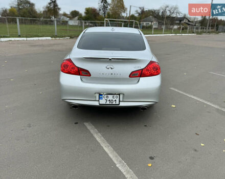 Серый Инфинити Г, объемом двигателя 2.5 л и пробегом 280 тыс. км за 10000 $, фото 5 на Automoto.ua