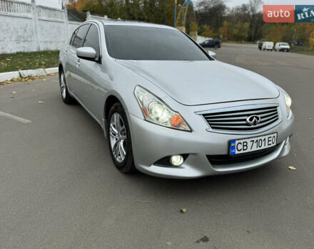 Серый Инфинити Г, объемом двигателя 2.5 л и пробегом 280 тыс. км за 10000 $, фото 2 на Automoto.ua