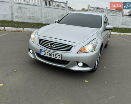 Серый Инфинити Г, объемом двигателя 2.5 л и пробегом 280 тыс. км за 10000 $, фото 1 на Automoto.ua