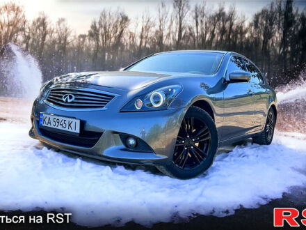 Серый Инфинити Г, объемом двигателя 2.5 л и пробегом 260 тыс. км за 10500 $, фото 1 на Automoto.ua