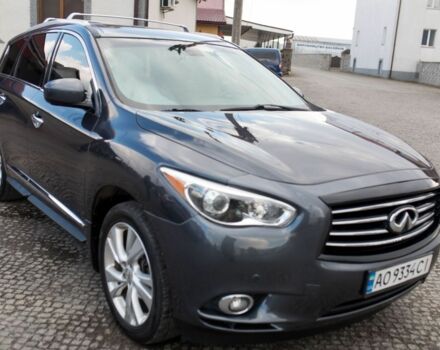 Серый Инфинити ЖХ, объемом двигателя 0 л и пробегом 187 тыс. км за 15000 $, фото 3 на Automoto.ua