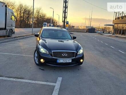 Инфинити М 2011 в Умани на Automoto.ua Черный Инфинити М, объемом двигателя 3.7 л и пробегом 186 тыс. км за 14300 $, фото 1 на Automoto.ua