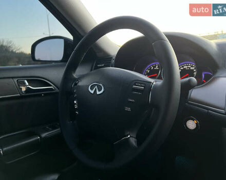 Инфинити M35 2008 в Киеве на Automoto.ua Черный Инфинити M35, объемом двигателя 3.5 л и пробегом 380 тыс. км за 8000 $, фото 33 на Automoto.ua
