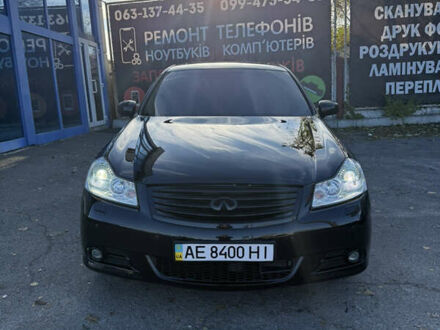 Черный Инфинити M35, объемом двигателя 3.5 л и пробегом 250 тыс. км за 8200 $, фото 1 на Automoto.ua