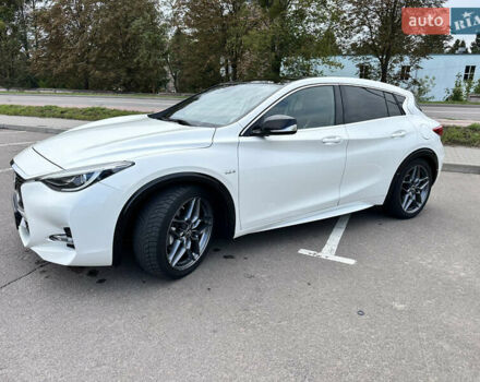 Білий Інфініті Q30, об'ємом двигуна 2.2 л та пробігом 94 тис. км за 19500 $, фото 12 на Automoto.ua