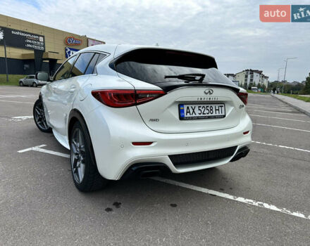 Білий Інфініті Q30, об'ємом двигуна 2.2 л та пробігом 94 тис. км за 19500 $, фото 8 на Automoto.ua