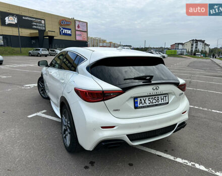 Білий Інфініті Q30, об'ємом двигуна 2.2 л та пробігом 94 тис. км за 19500 $, фото 7 на Automoto.ua