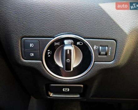 Белый Инфинити Q30, объемом двигателя 1.5 л и пробегом 174 тыс. км за 17900 $, фото 8 на Automoto.ua