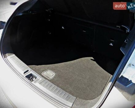 Белый Инфинити Q30, объемом двигателя 1.5 л и пробегом 174 тыс. км за 17900 $, фото 15 на Automoto.ua