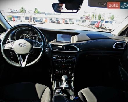 Белый Инфинити Q30, объемом двигателя 1.5 л и пробегом 174 тыс. км за 17900 $, фото 14 на Automoto.ua