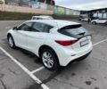 Білий Інфініті Q30, об'ємом двигуна 1.6 л та пробігом 85 тис. км за 18500 $, фото 4 на Automoto.ua