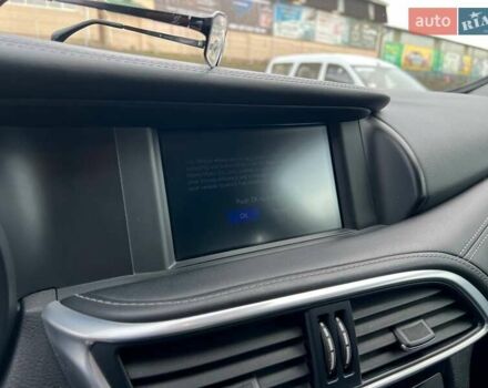 Білий Інфініті Q30, об'ємом двигуна 1.6 л та пробігом 74 тис. км за 18499 $, фото 6 на Automoto.ua