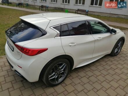 Білий Інфініті Q30, об'ємом двигуна 2.2 л та пробігом 191 тис. км за 18200 $, фото 1 на Automoto.ua