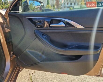 Бежевый Инфинити Q30, объемом двигателя 1.99 л и пробегом 35 тыс. км за 21000 $, фото 12 на Automoto.ua