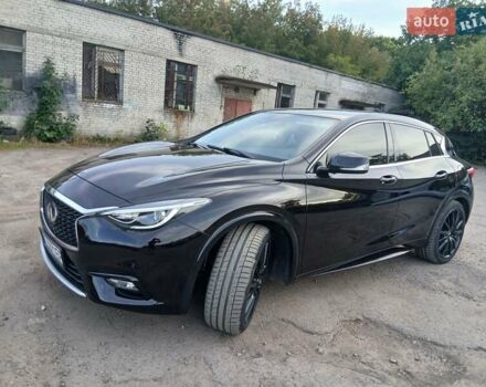 Черный Инфинити Q30, объемом двигателя 1.46 л и пробегом 141 тыс. км за 16950 $, фото 23 на Automoto.ua