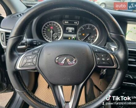 Черный Инфинити Q30, объемом двигателя 1.46 л и пробегом 141 тыс. км за 16950 $, фото 16 на Automoto.ua