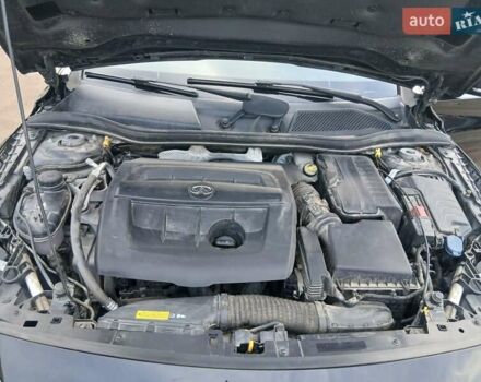 Черный Инфинити Q30, объемом двигателя 1.46 л и пробегом 141 тыс. км за 16950 $, фото 21 на Automoto.ua