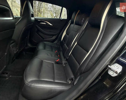 Чорний Інфініті Q30, об'ємом двигуна 1.99 л та пробігом 35 тис. км за 18300 $, фото 9 на Automoto.ua