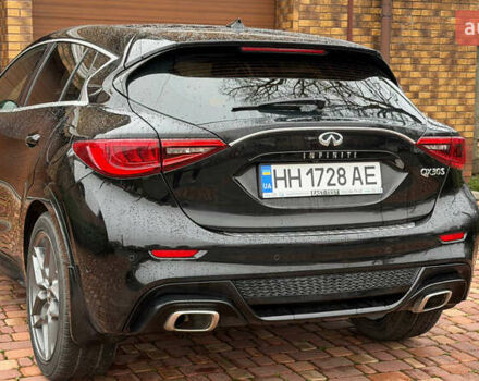 Чорний Інфініті Q30, об'ємом двигуна 1.99 л та пробігом 35 тис. км за 18300 $, фото 4 на Automoto.ua