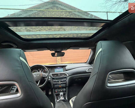 Чорний Інфініті Q30, об'ємом двигуна 1.99 л та пробігом 35 тис. км за 18300 $, фото 10 на Automoto.ua