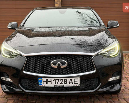 Чорний Інфініті Q30, об'ємом двигуна 1.99 л та пробігом 35 тис. км за 18300 $, фото 2 на Automoto.ua