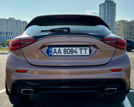 Коричневый Инфинити Q30, объемом двигателя 1.6 л и пробегом 87 тыс. км за 21400 $, фото 5 на Automoto.ua