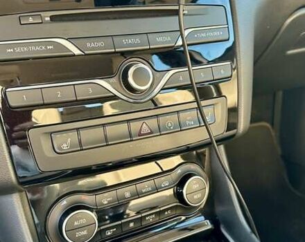 Коричневый Инфинити Q30, объемом двигателя 1.6 л и пробегом 86 тыс. км за 21999 $, фото 5 на Automoto.ua