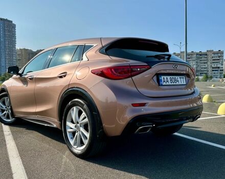 Коричневый Инфинити Q30, объемом двигателя 1.6 л и пробегом 87 тыс. км за 21400 $, фото 4 на Automoto.ua