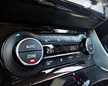 Инфинити Q30, объемом двигателя 1.5 л и пробегом 163 тыс. км за 22800 $, фото 14 на Automoto.ua