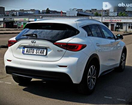 Инфинити Q30, объемом двигателя 1.5 л и пробегом 163 тыс. км за 22800 $, фото 2 на Automoto.ua