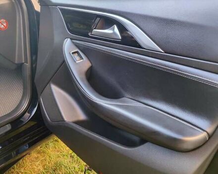 Інфініті Q30, об'ємом двигуна 1.5 л та пробігом 258 тис. км за 16499 $, фото 8 на Automoto.ua