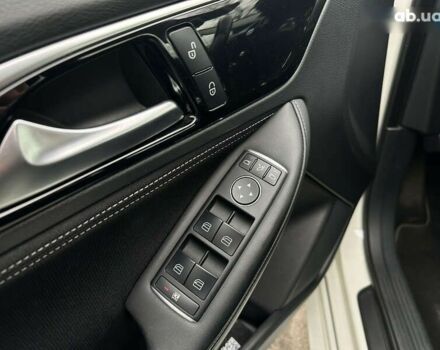 Инфинити Q30, объемом двигателя 1.5 л и пробегом 174 тыс. км за 18500 $, фото 12 на Automoto.ua